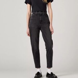 Levi’s High Waisted Mom Jeans Black Wash Size 30 U2